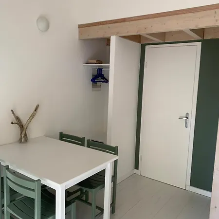 Hébergement de vacances Maisonnette Mimosa H3 avec piscine intérieure chauffée accès plage à pied *