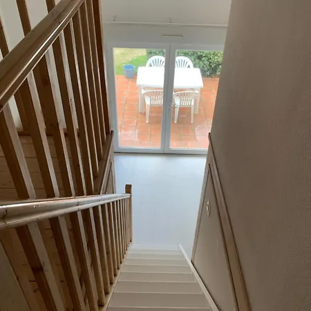 Maisonnette Mimosa H3 avec piscine intérieure chauffée accès plage à pied