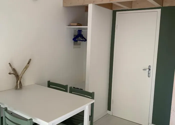 Сasa de vacaciones Maisonnette Mimosa H3 Avec Piscine Intérieure Chauffée Accès à Pied *